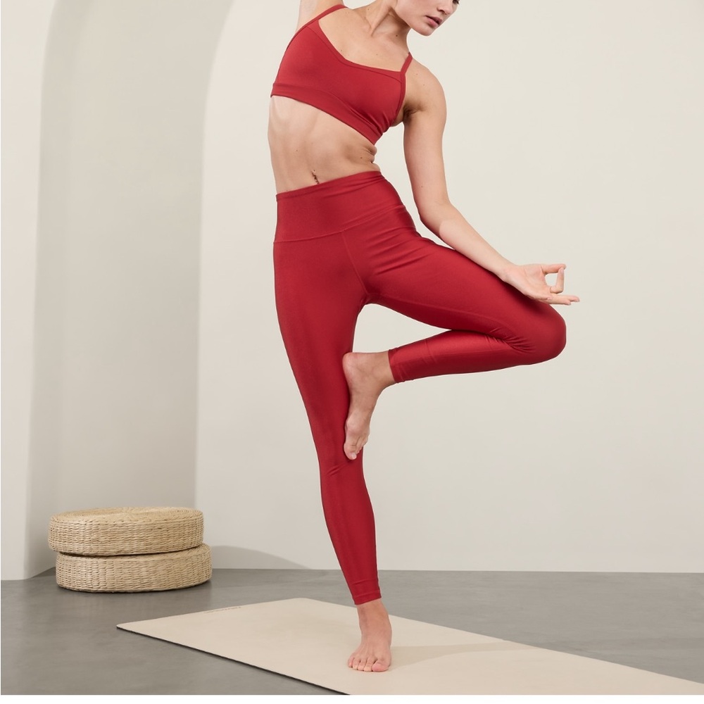 Athleta Elation Ultra High Rise Sheen Leggings in Clover Berry Sheen MEDIUM
